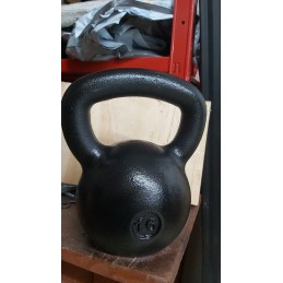 KETTLEBELL 16 KG IN GHISA NERO